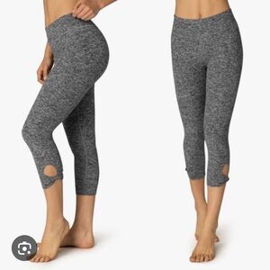 Beyond Yoga Twist and Shout Gray Spacedye Cropped Leggings Womens- MED #A1